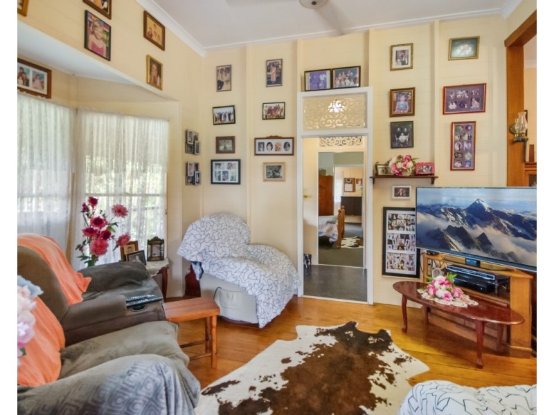 9 Bundesen Avenue, Midge Point QLD 4799