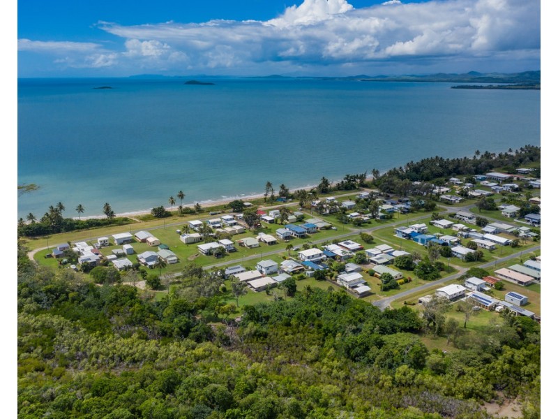 20 Shannon Street, Midge Point QLD 4799