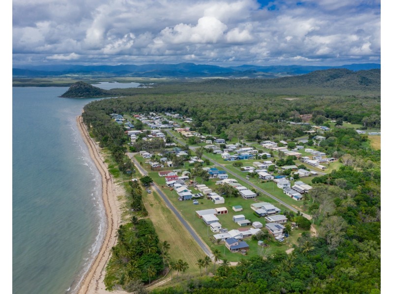 20 Shannon Street, Midge Point QLD 4799