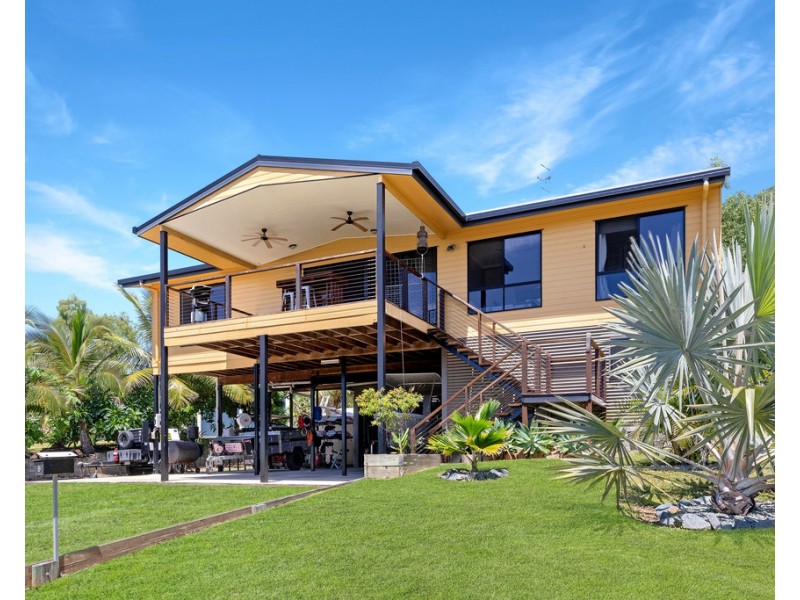 6 Roseric Crescent, Hideaway Bay QLD 4800