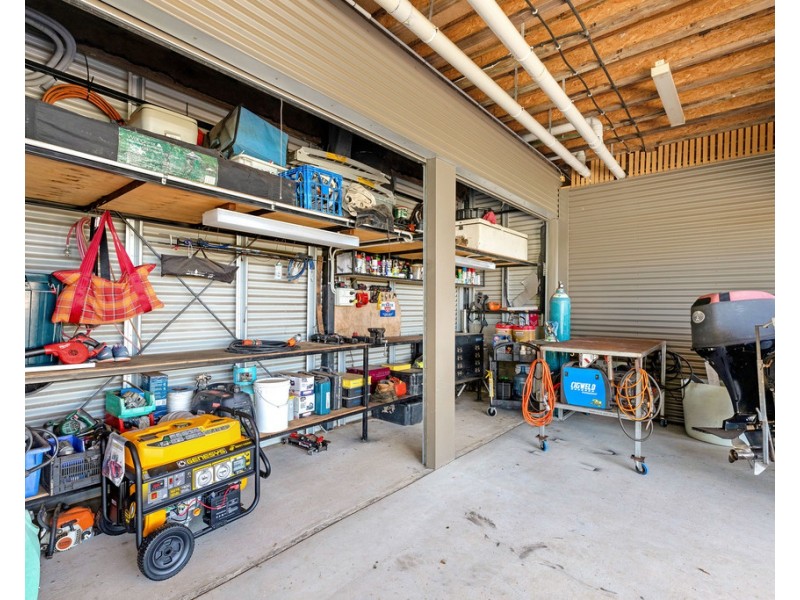 6 Roseric Crescent, Hideaway Bay QLD 4800