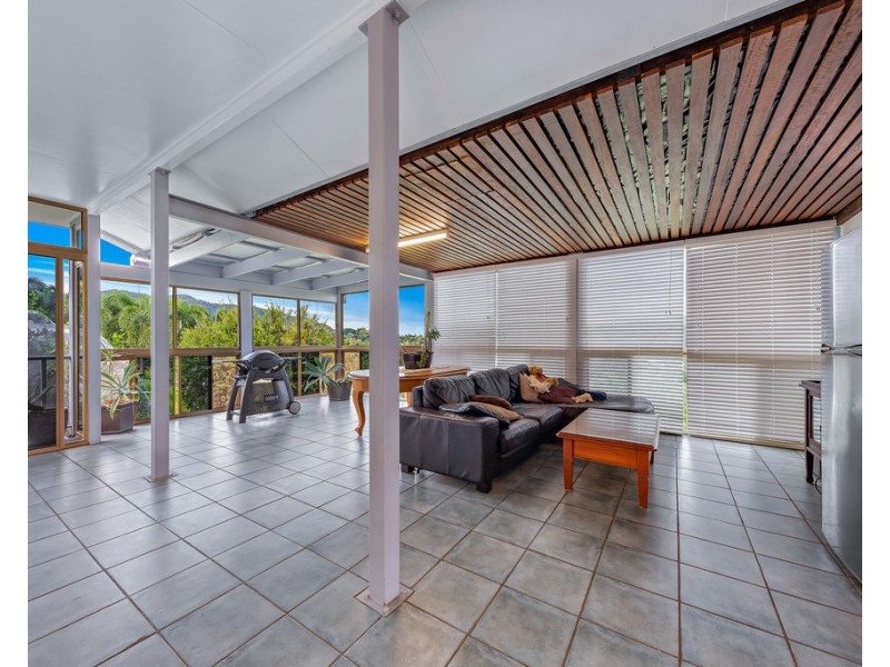 44 Country Road, Cannonvale QLD 4802