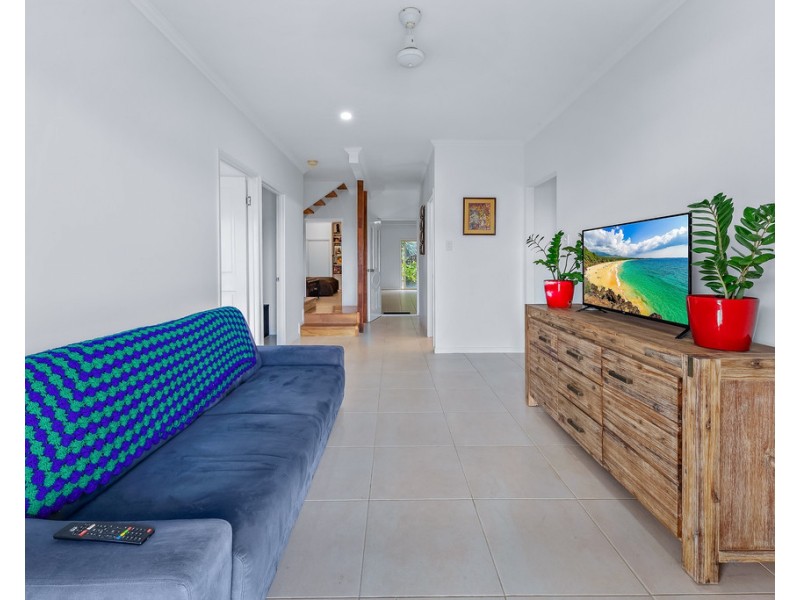 44 Country Road, Cannonvale QLD 4802