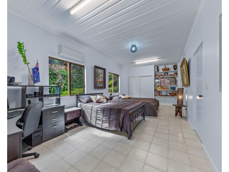 44 Country Road, Cannonvale QLD 4802