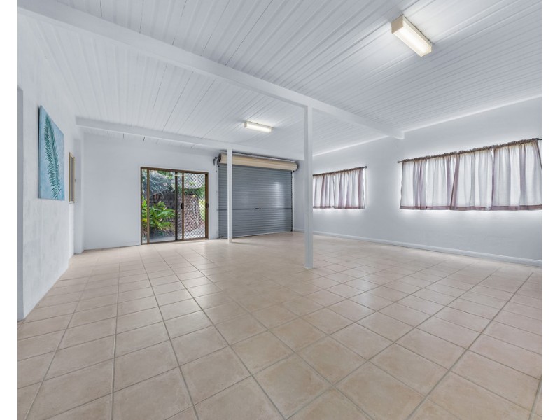 44 Country Road, Cannonvale QLD 4802