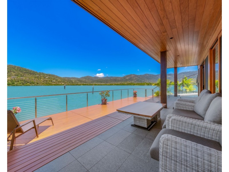 14 The Cove Road, Airlie Beach QLD 4802