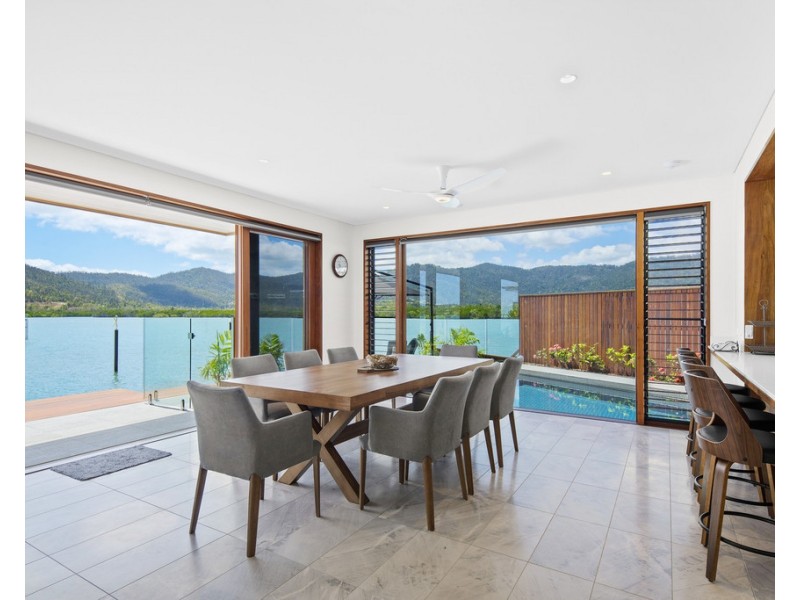 14 The Cove Road, Airlie Beach QLD 4802