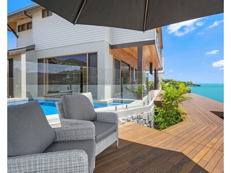 14 The Cove Road, Airlie Beach QLD 4802
