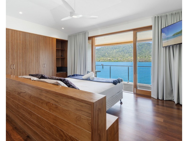 14 The Cove Road, Airlie Beach QLD 4802