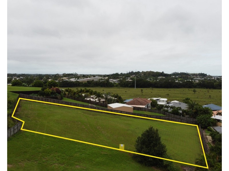 2 Pepsy Court, Glenella QLD 4740