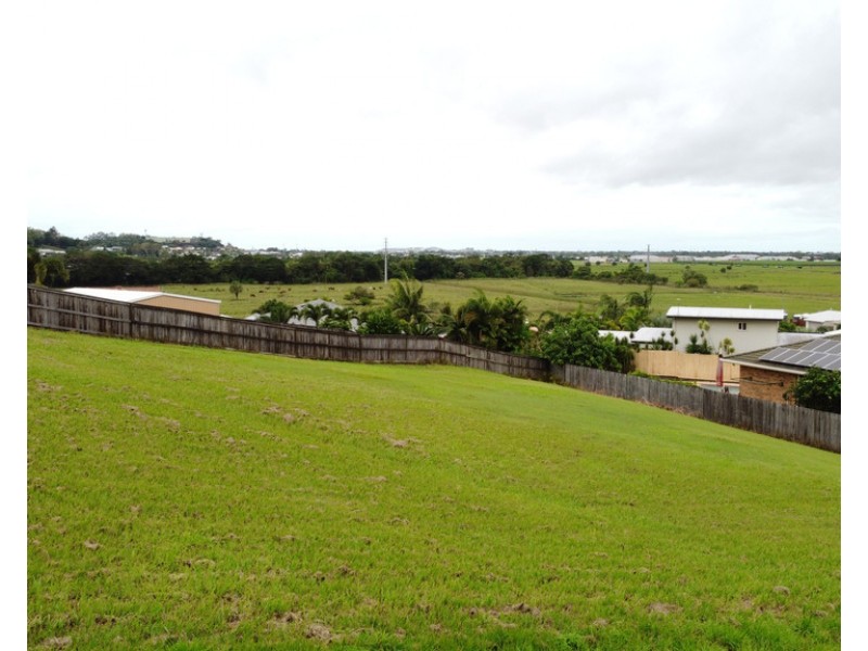 2 Pepsy Court, Glenella QLD 4740