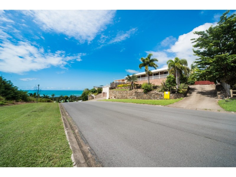 28 Macarthur Drive, Cannonvale QLD 4802