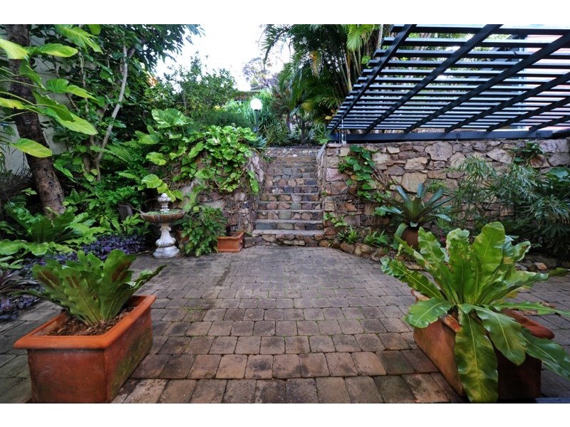 1 Stewart Drive, Cannonvale QLD 4802