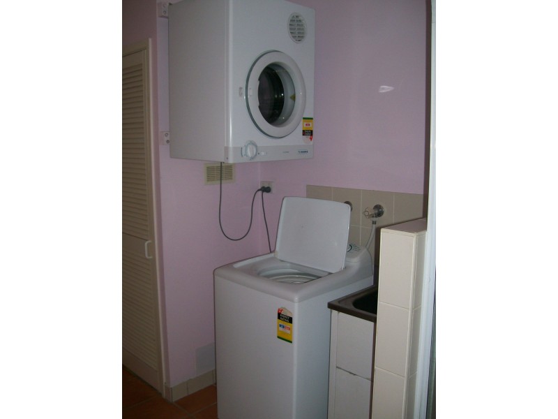 7/5 Border Drive, Cannonvale QLD 4802