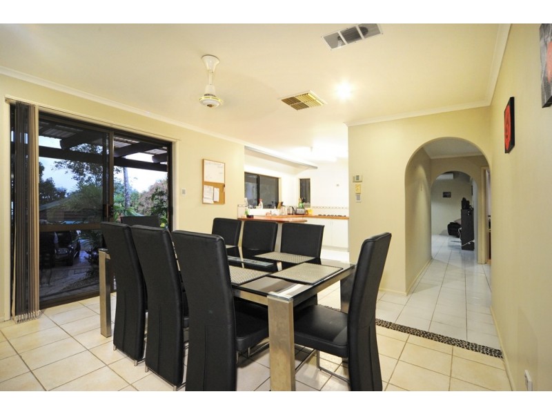 1 Alice Court, Cannonvale QLD 4802