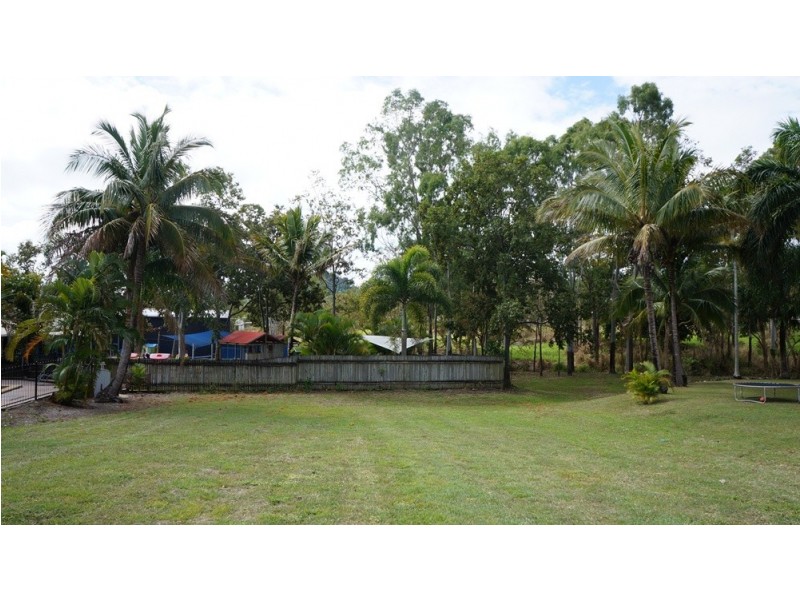 13 Tropic Road, Cannonvale QLD 4802