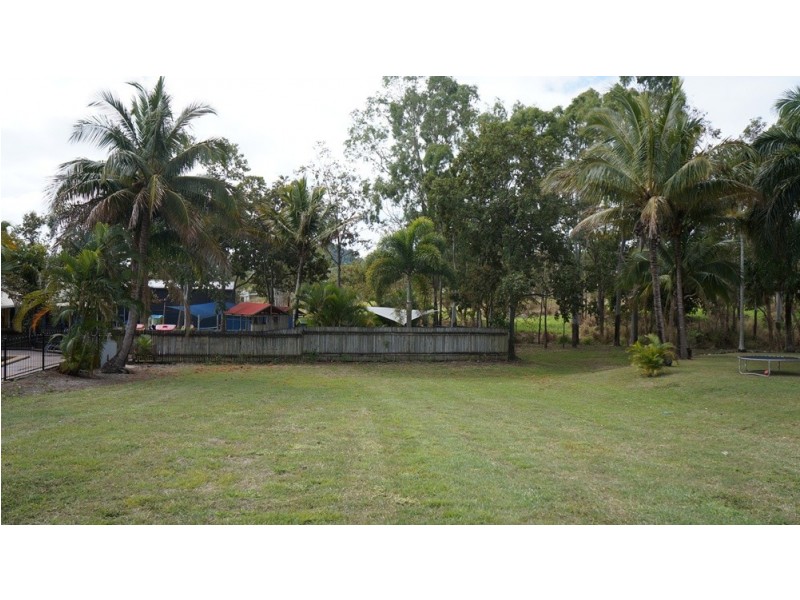 13 Tropic Road, Cannonvale QLD 4802