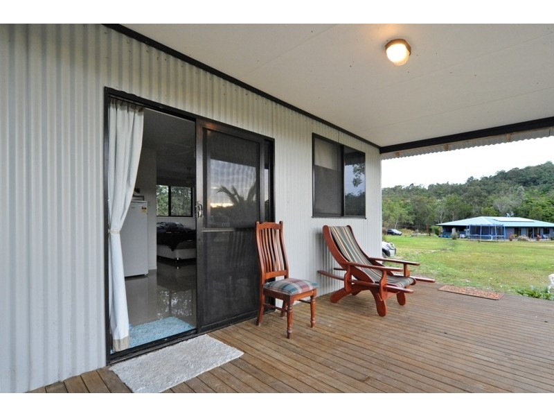 4 Leeder Road, Preston QLD 4800