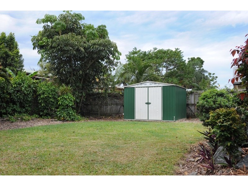 17 Banksia Court, Cannonvale QLD 4802