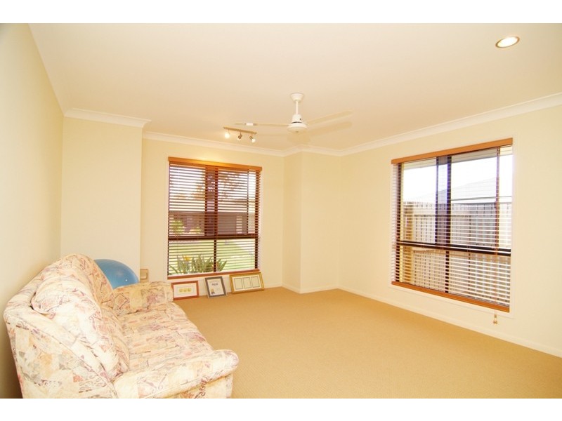 37 Sanctuary Avenue, Jubilee Pocket QLD 4802