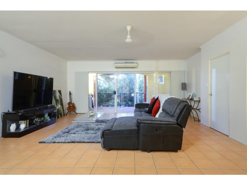 21/24 Island Drive, Cannonvale QLD 4802