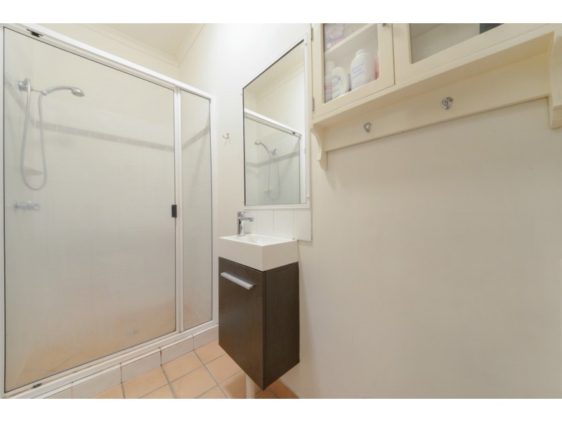 21/24 Island Drive, Cannonvale QLD 4802