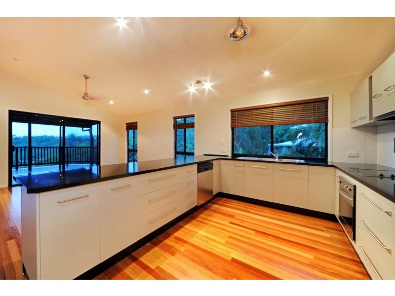 23 Panoramic Court, Cannonvale QLD 4802