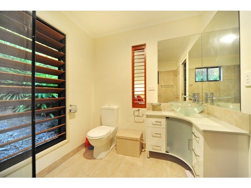 155 Kookaburra Drive, Cannonvale QLD 4802