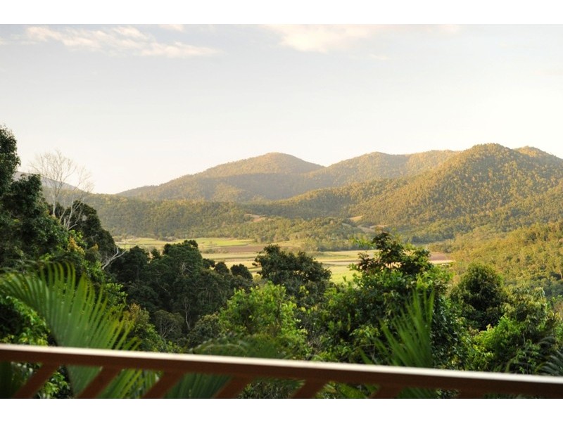 82 Staniland Drive, Strathdickie QLD 4800