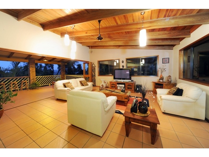 82 Staniland Drive, Strathdickie QLD 4800