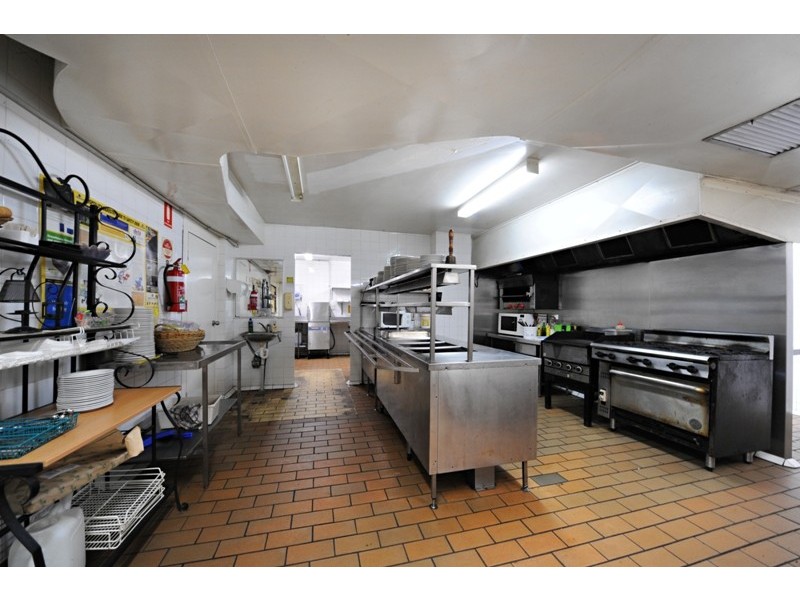 5 Golden Orchid Drive, Airlie Beach QLD 4802