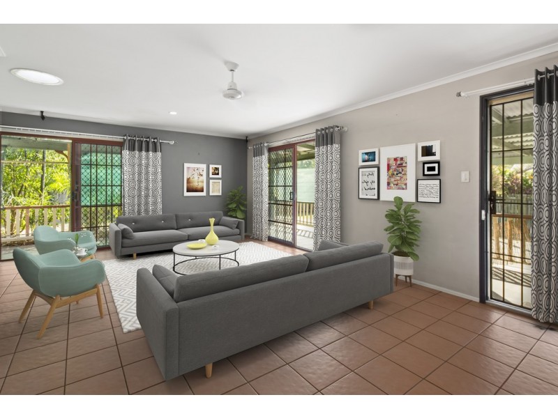 7 Solway Avenue, Cannonvale QLD 4802