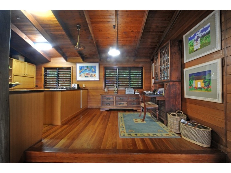 7 Warrain Street, Shute Harbour QLD 4802