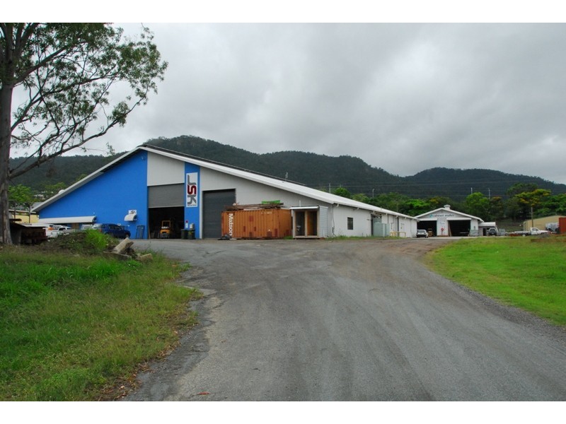 11 Garema Street, Cannonvale QLD 4802