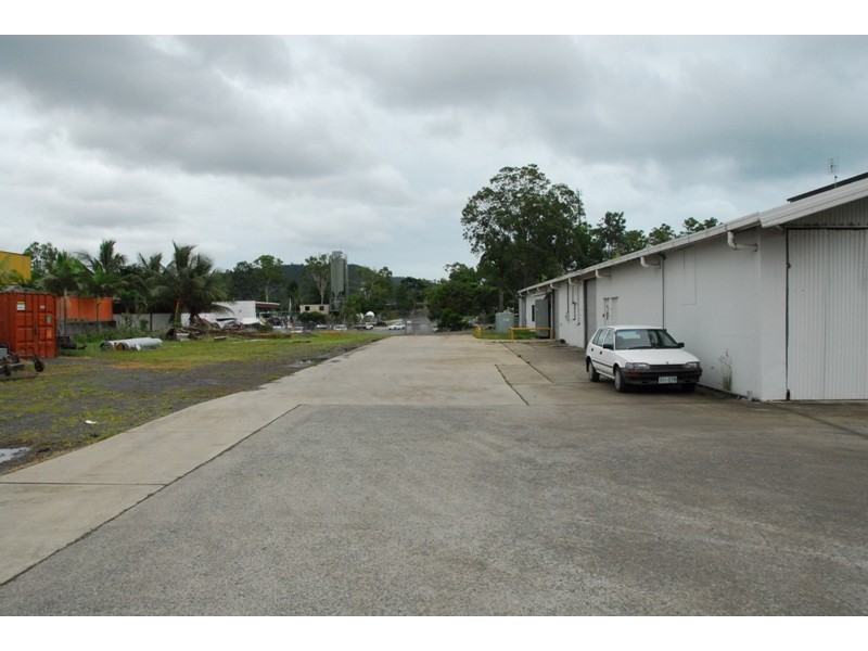 11 Garema Street, Cannonvale QLD 4802