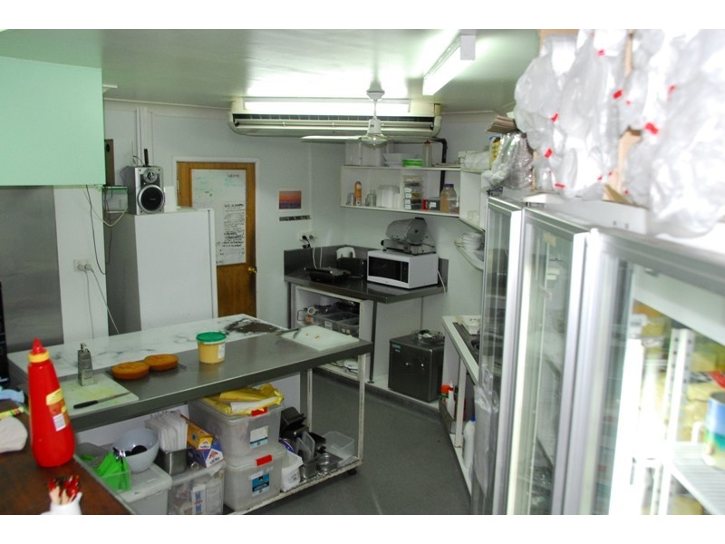 273 Shute Harbour Rd, Airlie Beach QLD 4802