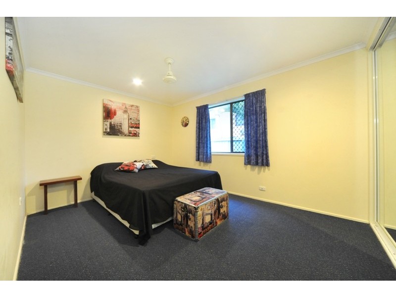 1 and 2/9 Maeva Street, Jubilee Pocket QLD 4802