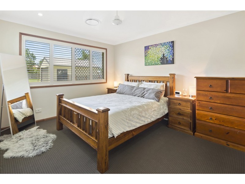 5 Henderson Street, Cannonvale QLD 4802