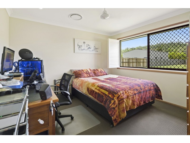 5 Henderson Street, Cannonvale QLD 4802