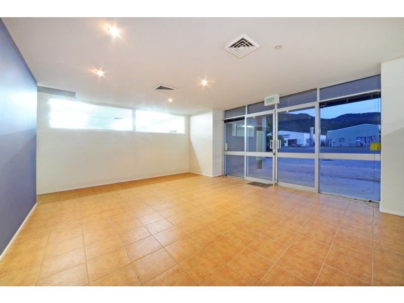 8 William Murray, Cannonvale QLD 4802