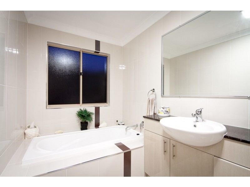 11 Bali Hi Place, Jubilee Pocket QLD 4802