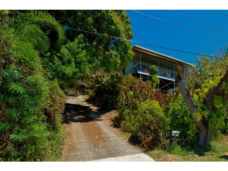 14 Coral Esplanade, Cannonvale QLD 4802