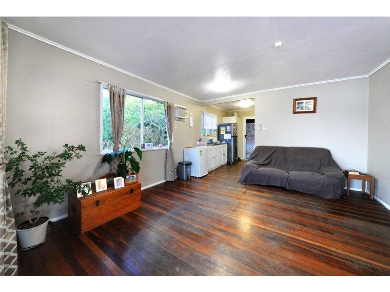 14 Coral Esplanade, Cannonvale QLD 4802