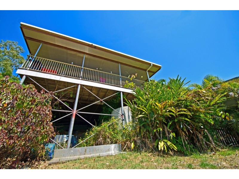 14 Coral Esplanade, Cannonvale QLD 4802
