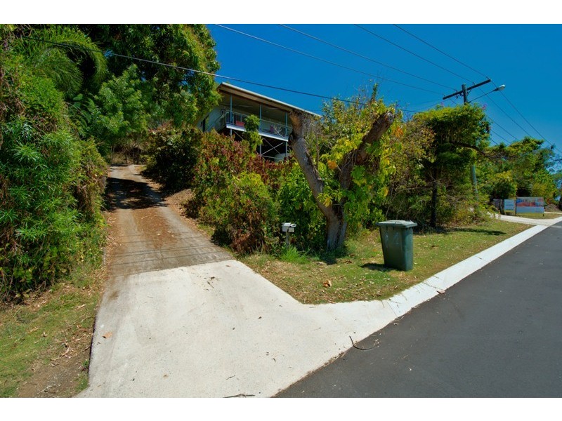 14 Coral Esplanade, Cannonvale QLD 4802