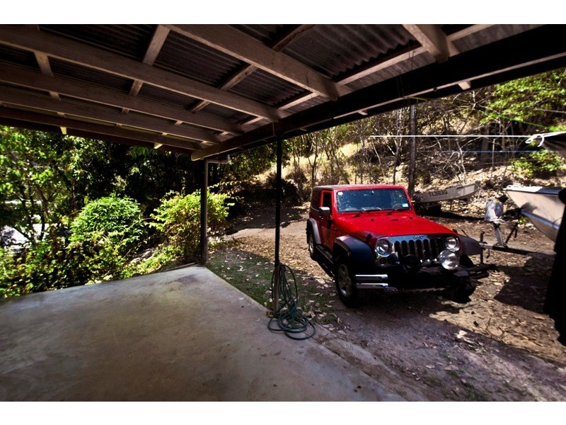 14 Coral Esplanade, Cannonvale QLD 4802