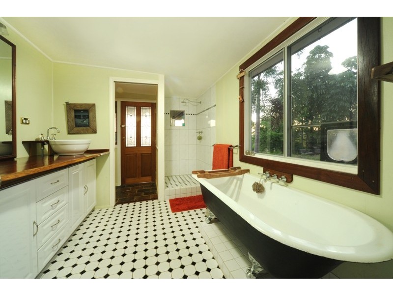 84 Tyree Road, Mount Julian QLD 4800