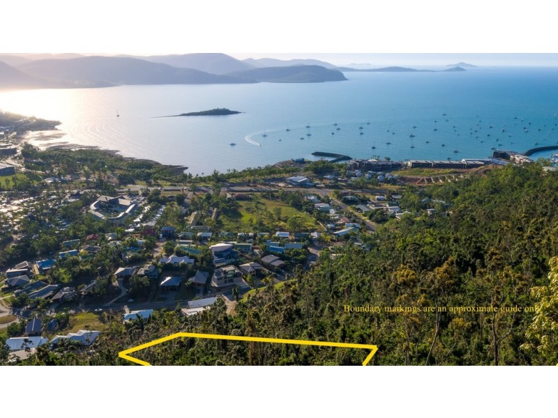 72 Eshelby Drive, Cannonvale QLD 4802