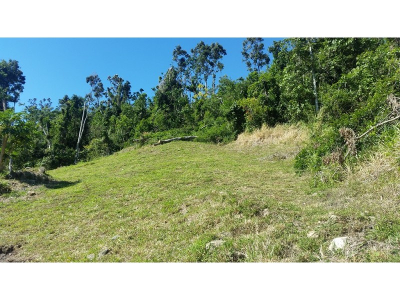 72 Eshelby Drive, Cannonvale QLD 4802