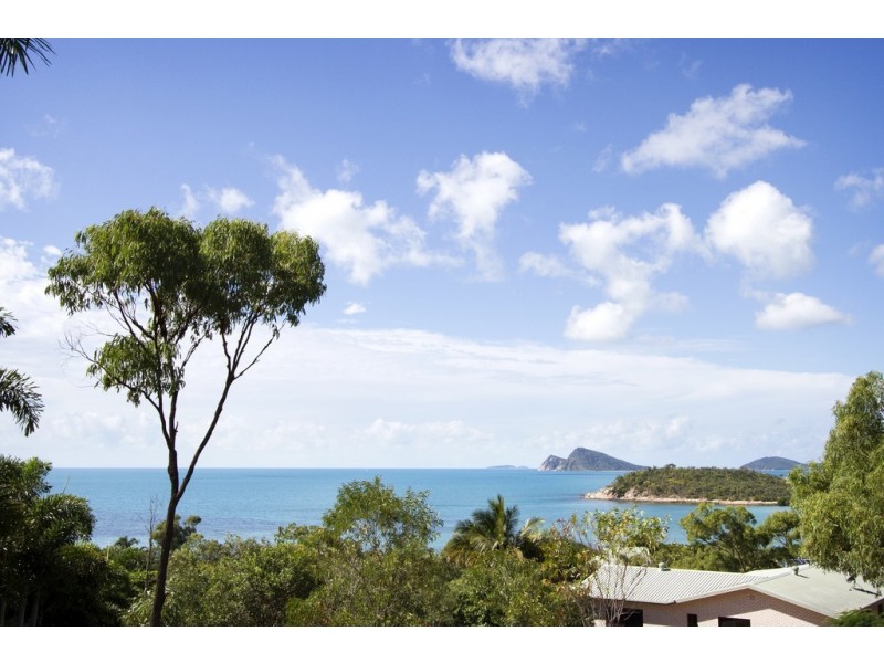 1 Olden Court, Hideaway Bay QLD 4800